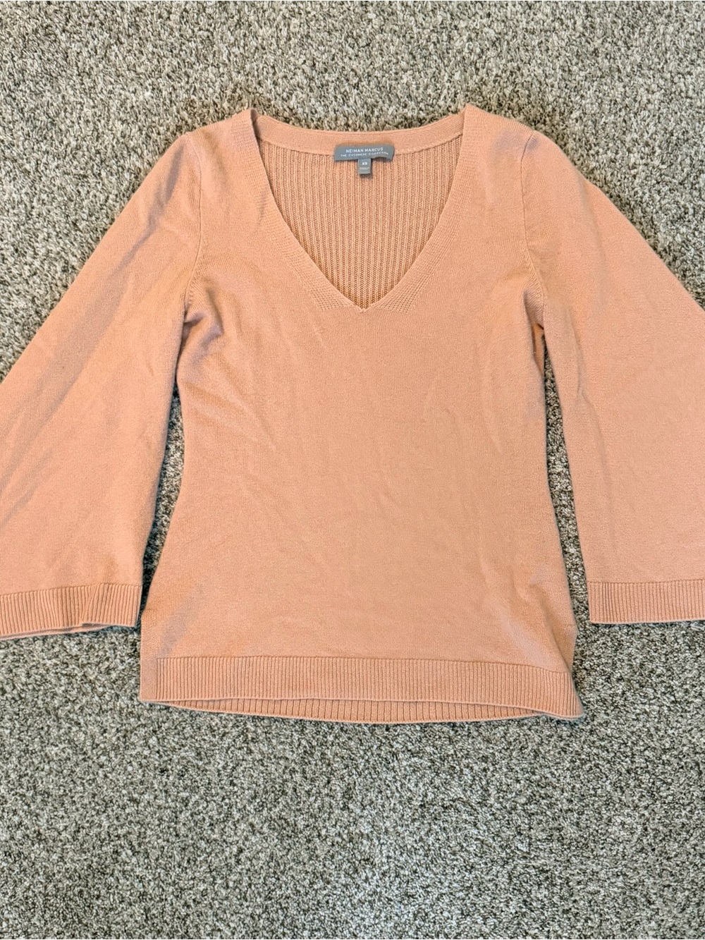 Neiman Marcus 100% Cashmere Women's Bell sleeves Light Apricot Sweater Size XS